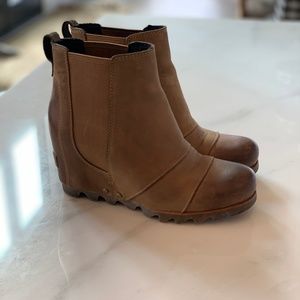 SOREL Joan Arctic Wedge Chelsea Boot